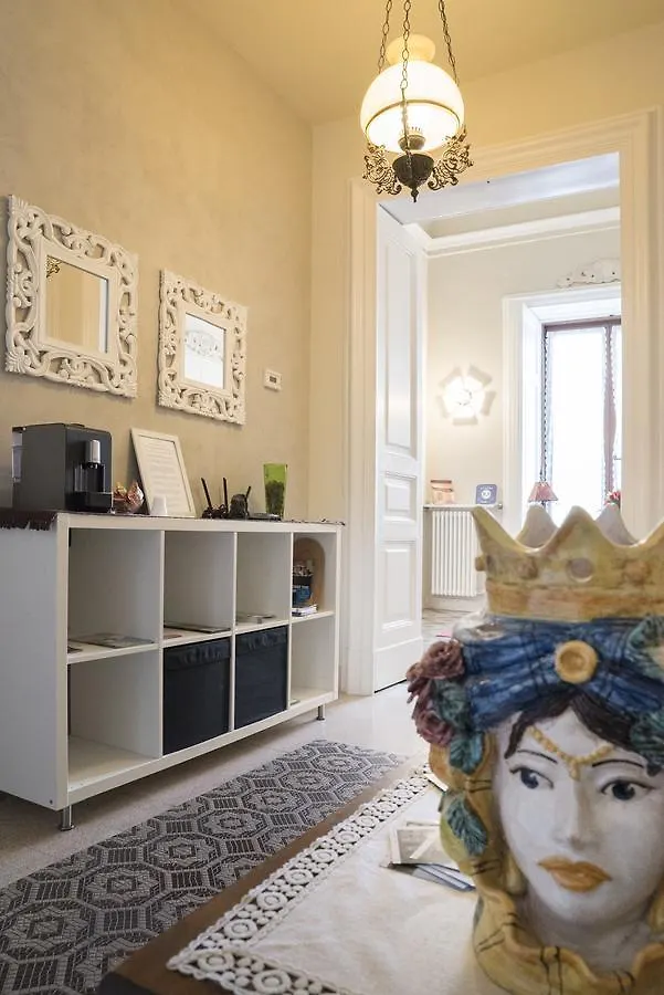 Oda ve Kahvaltı Rossocorallo B&B Katanya
